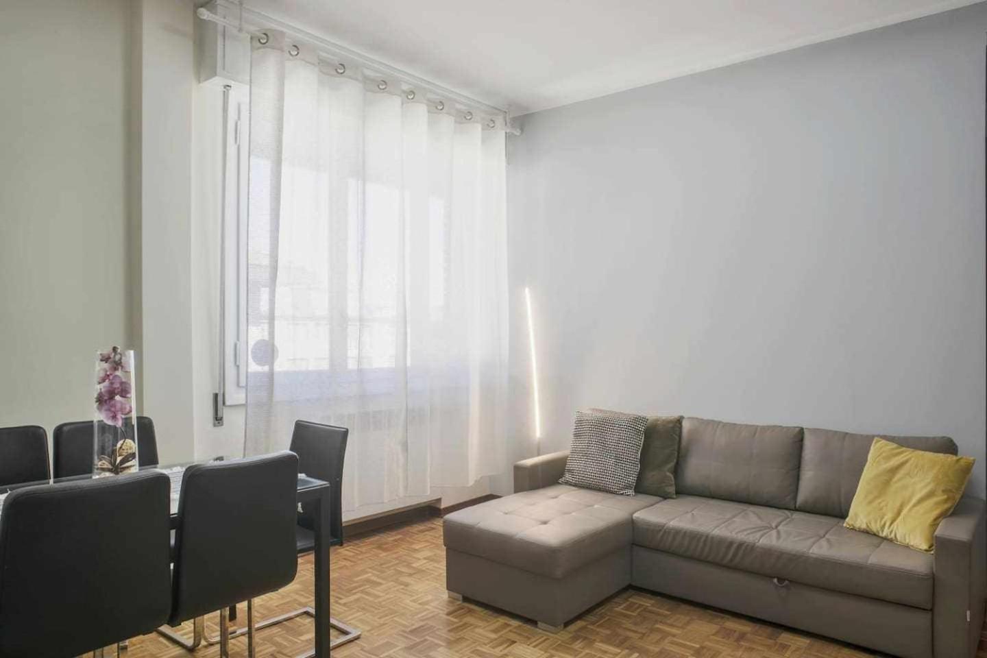 Suite La Montagnola Park 200M Stazione Centrale Bolonia Exterior foto