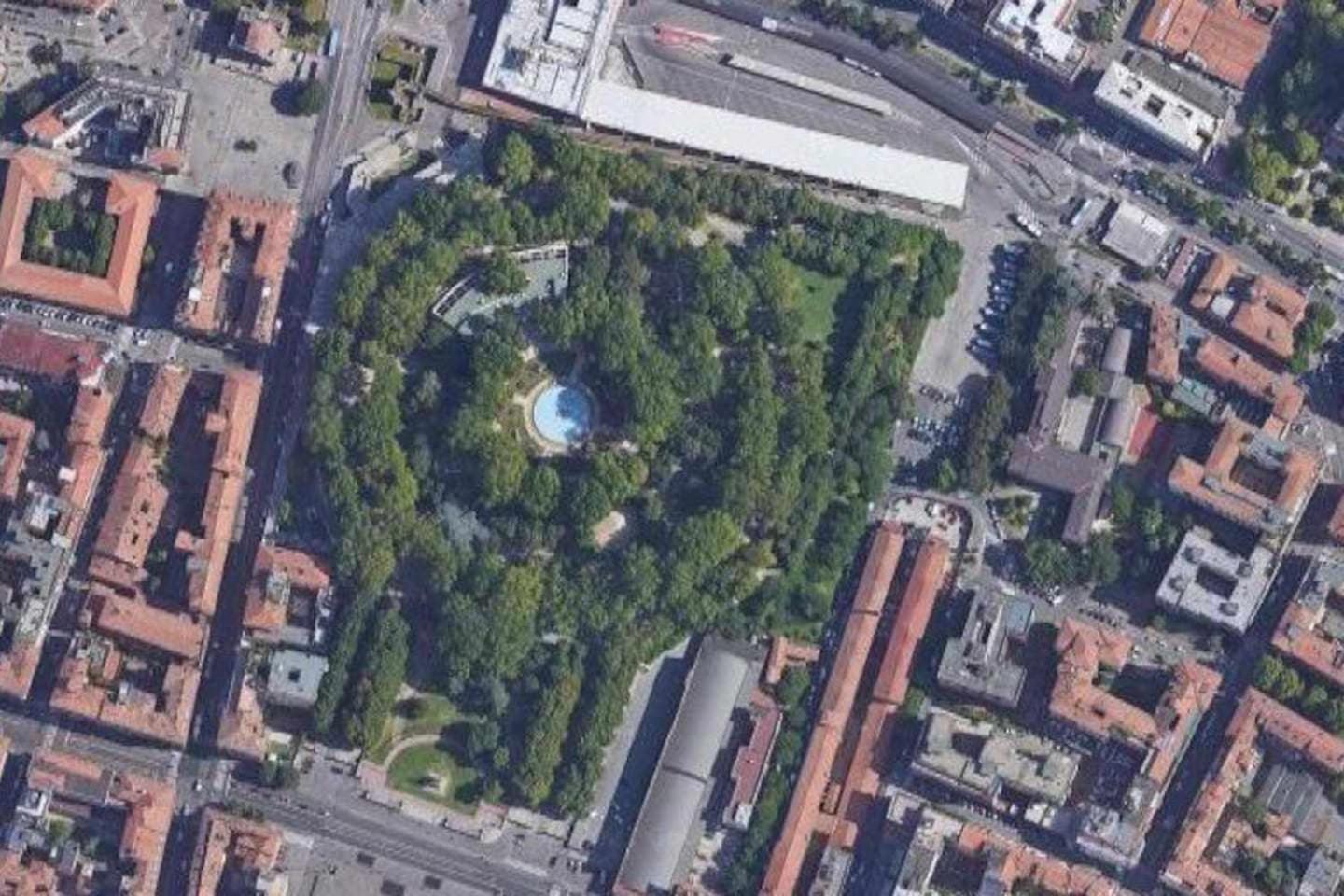 Suite La Montagnola Park 200M Stazione Centrale Bolonia Exterior foto